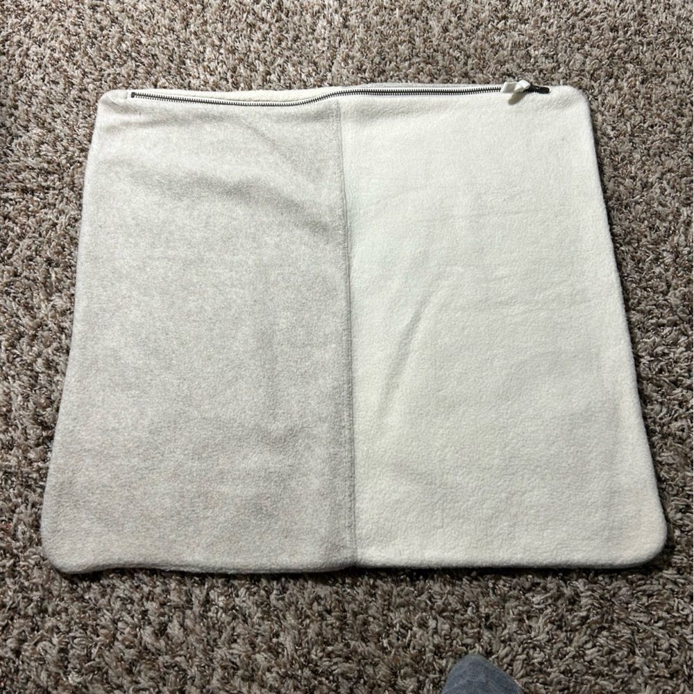 Pottery Barn 20x20in Pillow Cover